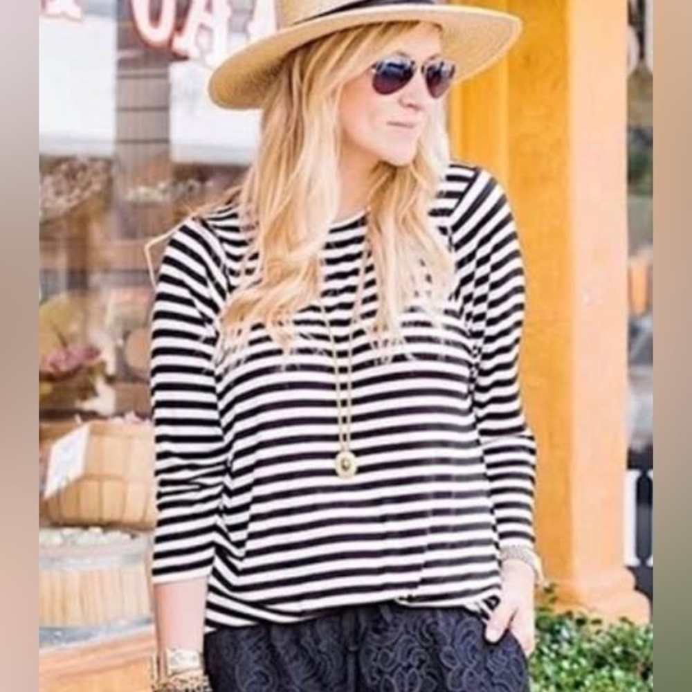 Cabi bistro tee. Size xs